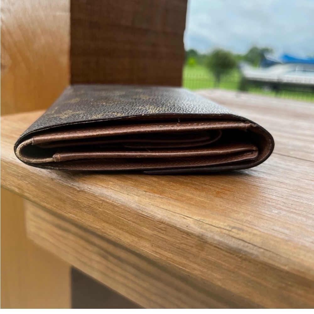 Vintage Louis Vuitton Monogram Wallet - Picture 10 of 14